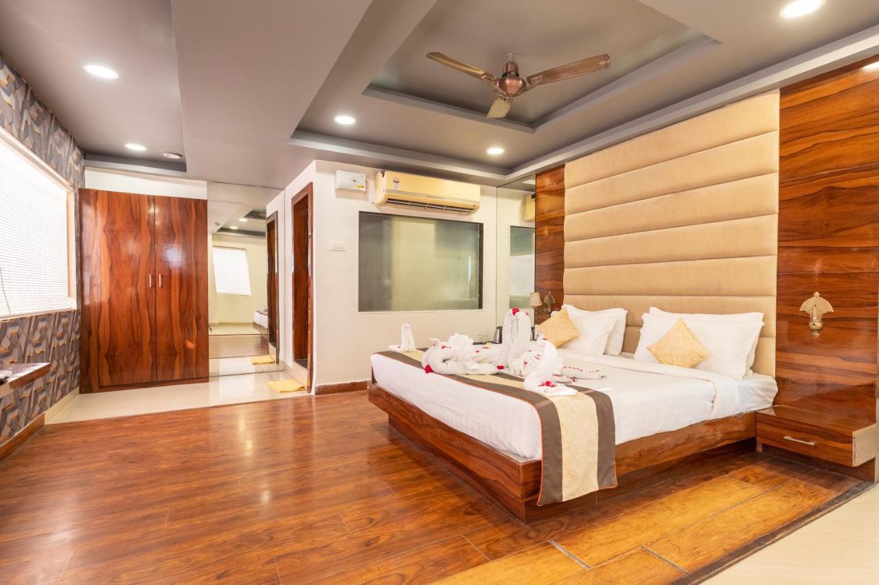Hotel Silvotel Indore